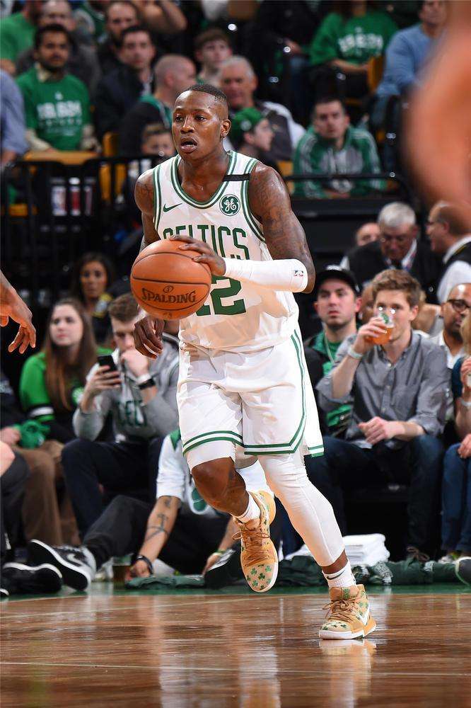 助攻者进行 助攻者进行